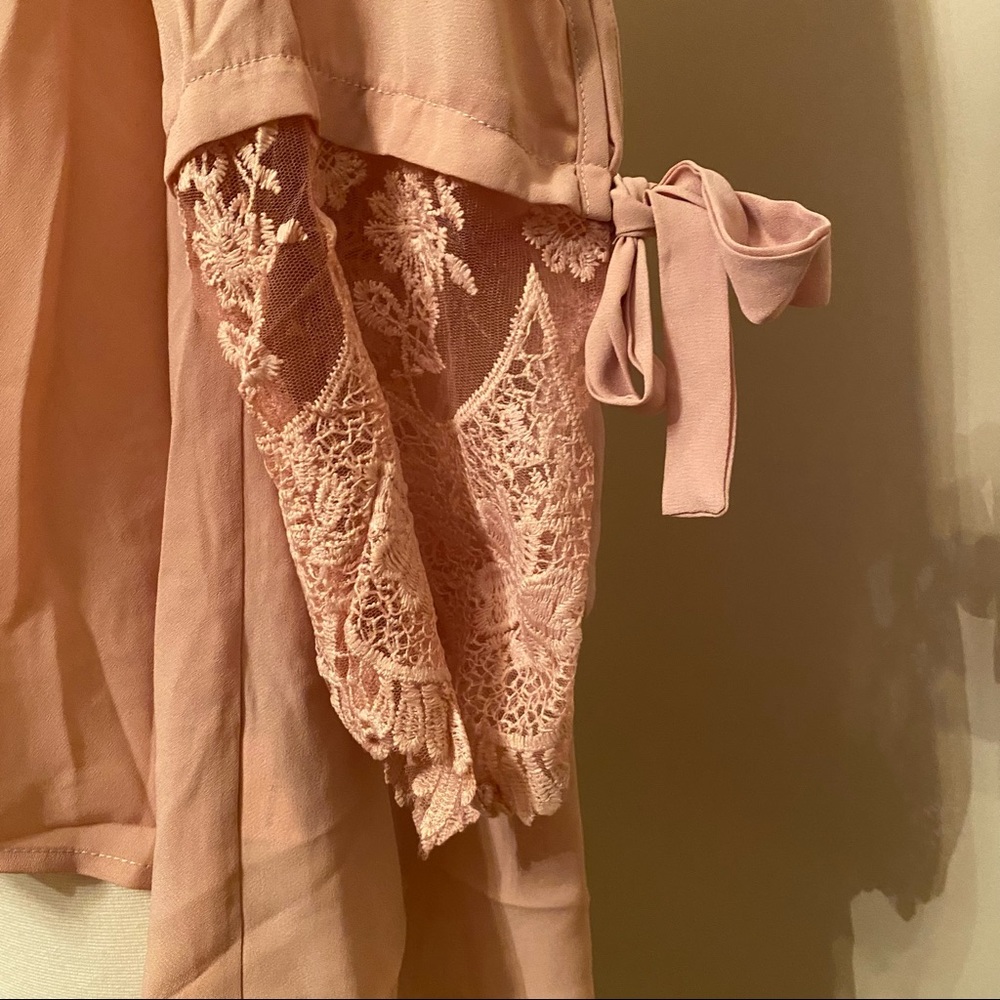 NWOT Pink Long Sleeve Lace Detail Blouse Womens - Picture 3 of 4